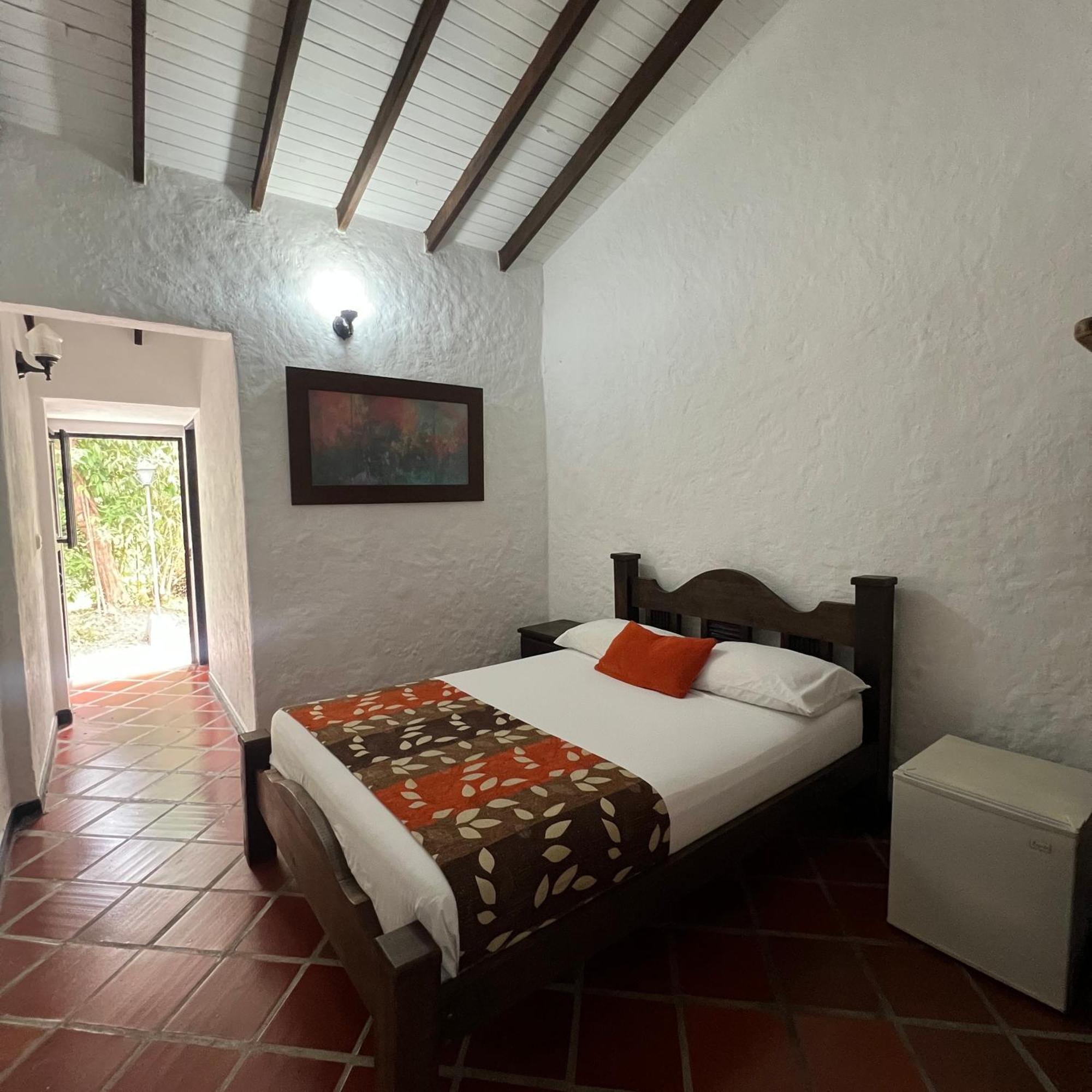 Finca Hotel La Esperanza Montenegro Exterior photo